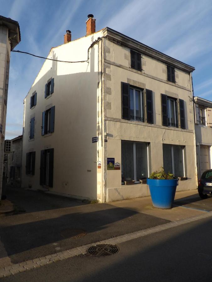 Chez Lorette Mauzé-sur-le-Mignon Екстериор снимка