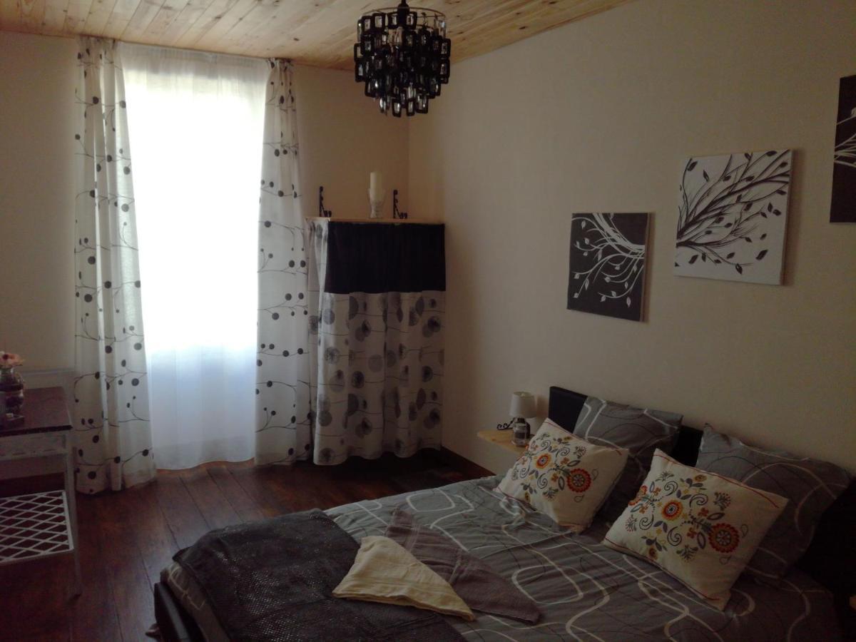 Chez Lorette Mauzé-sur-le-Mignon Екстериор снимка