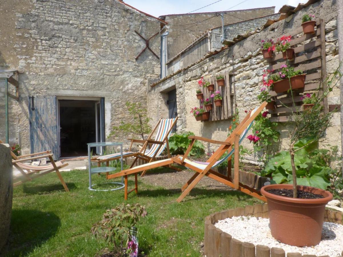 Chez Lorette Mauzé-sur-le-Mignon Екстериор снимка