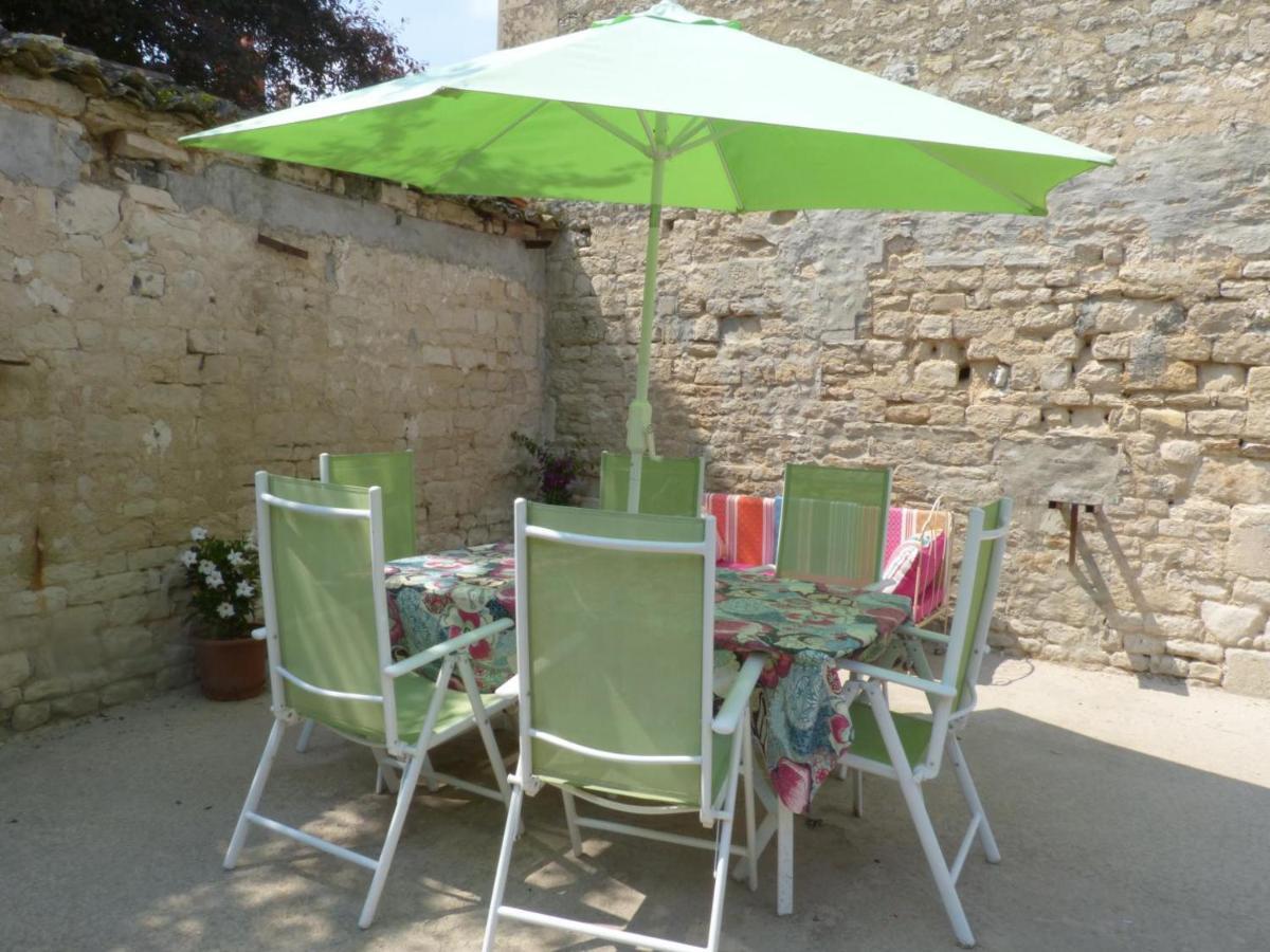 Chez Lorette Mauzé-sur-le-Mignon Екстериор снимка